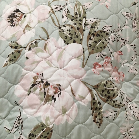 KG gray pink floral comforter - Picture 2 of 5